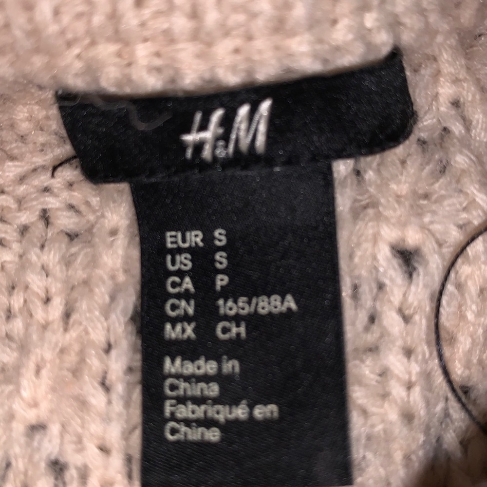 Sweater - Picture 4 of 4